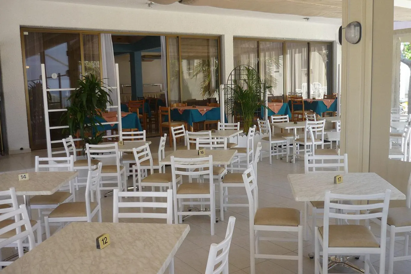 PENELOPE BEACH HOTEL APTS