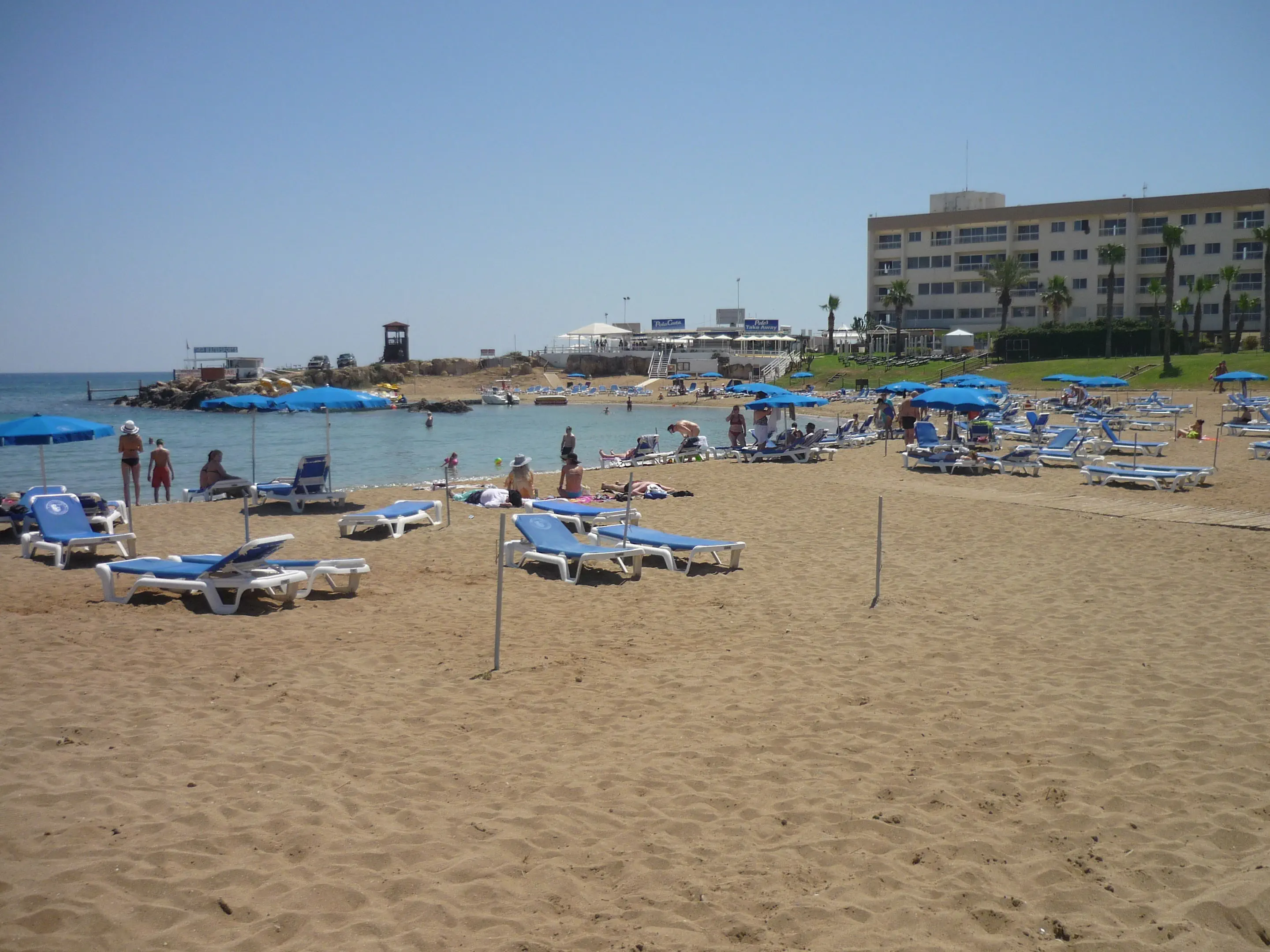 PENELOPE BEACH HOTEL APTS