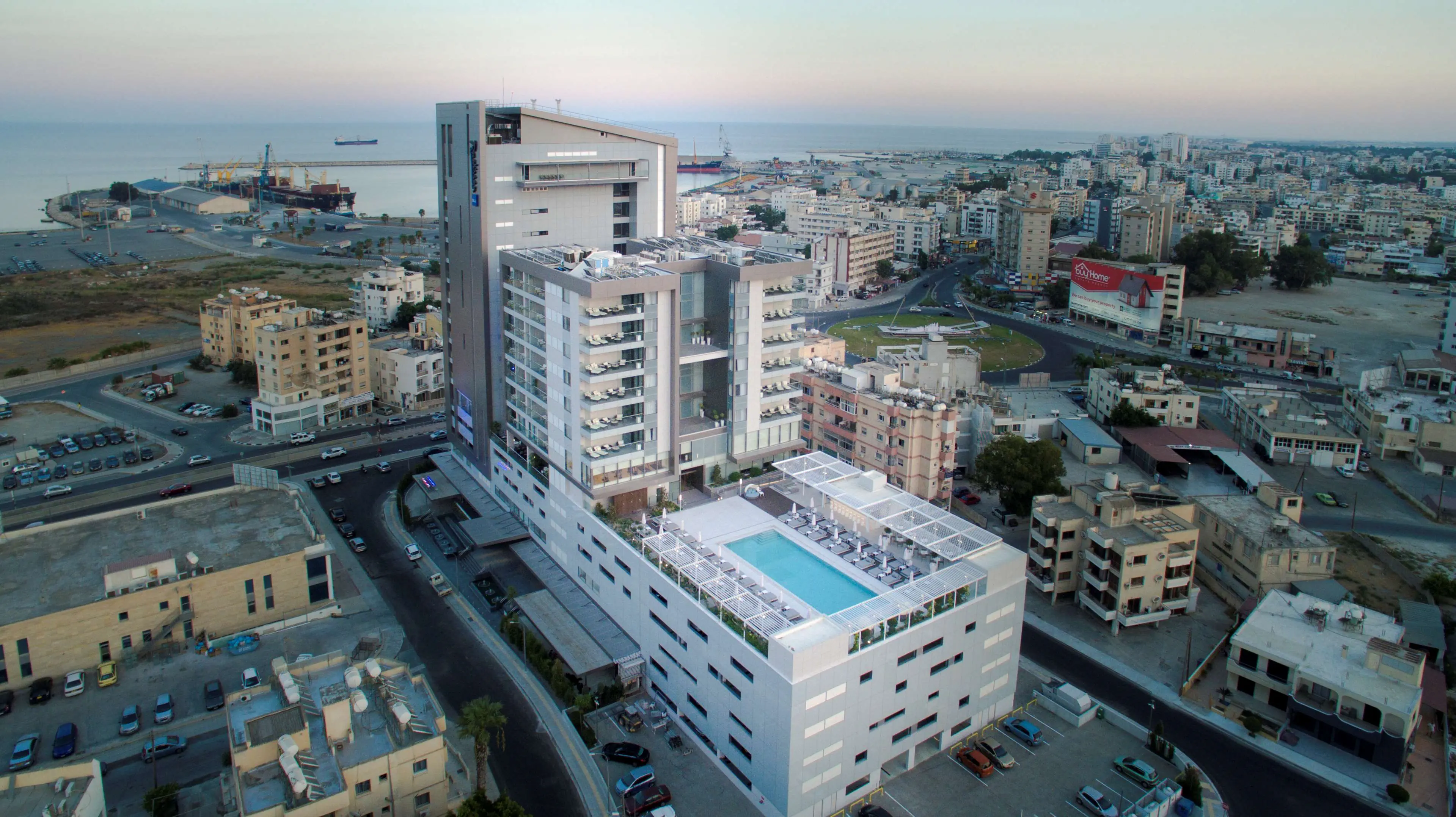 Radisson Blu Larnaca - zdjęcie 2