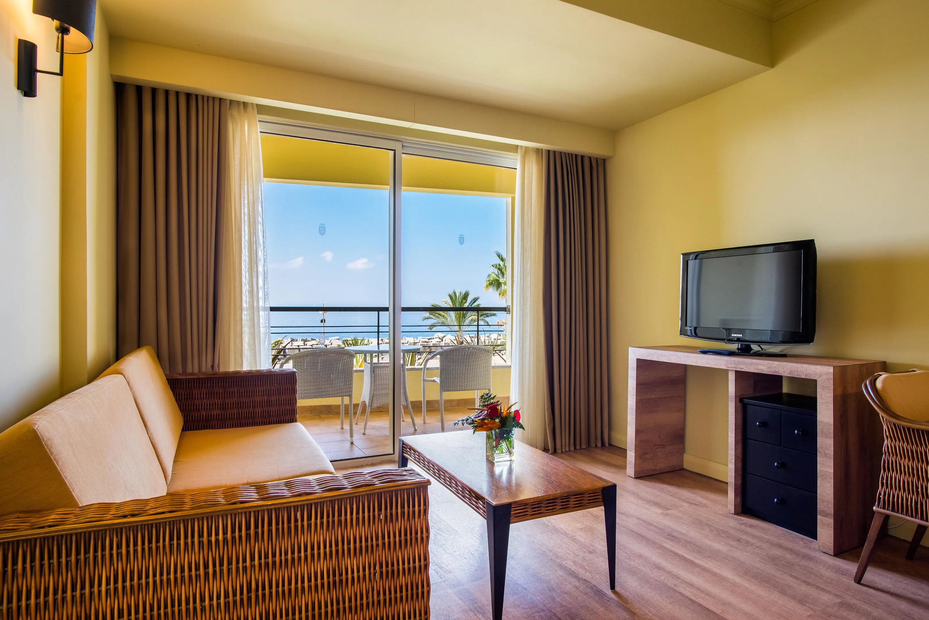 Calheta Beach - zdjęcie 30