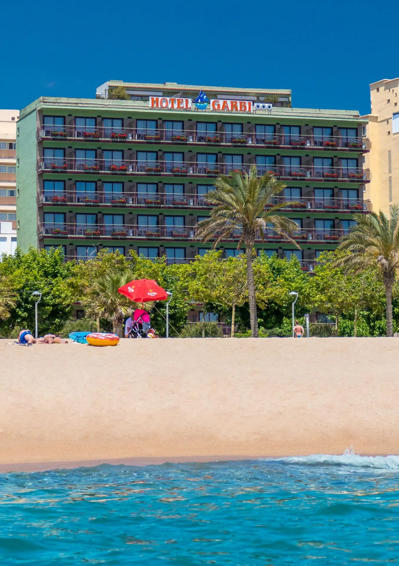 HOTEL Checkin Garbi