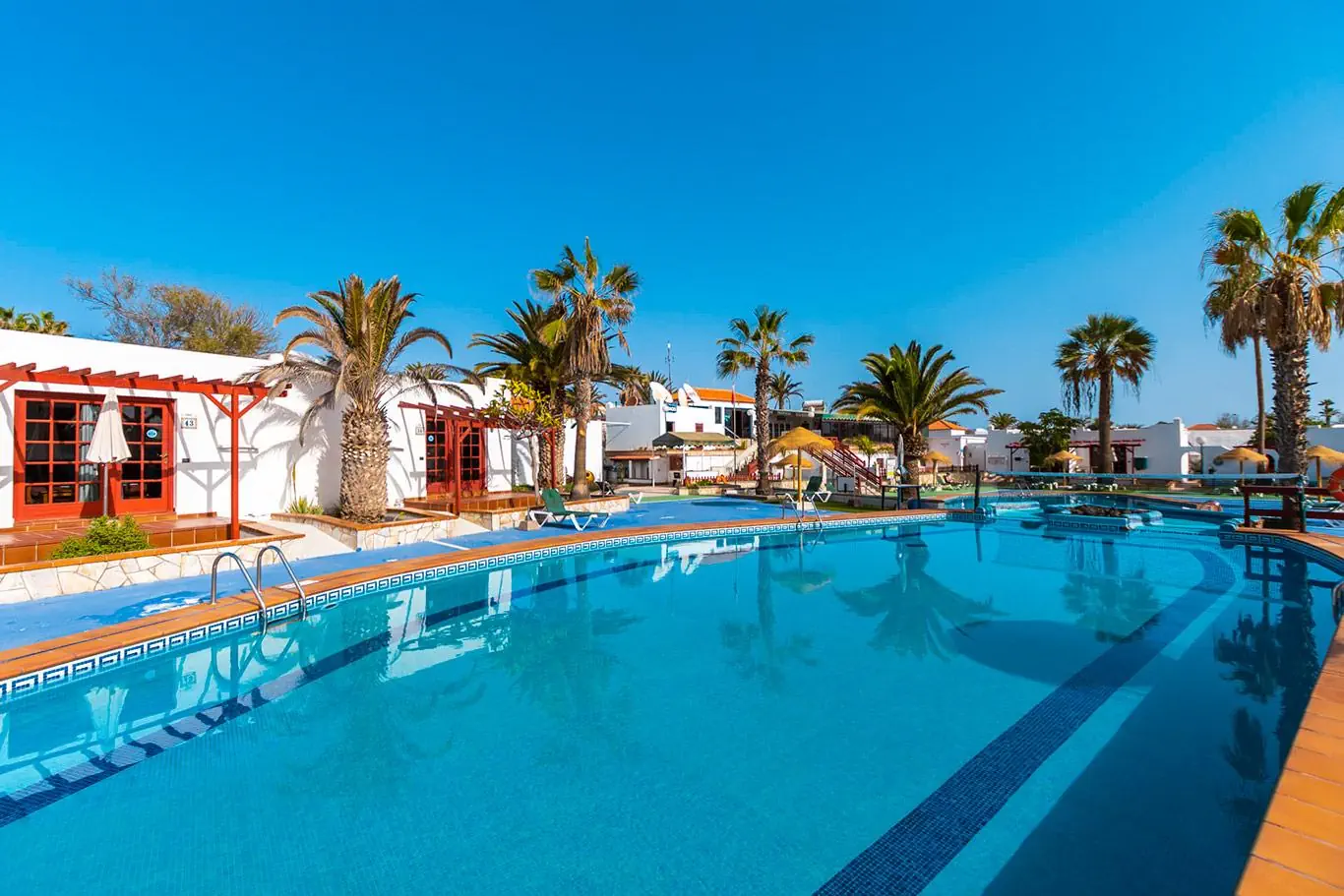 Bungalows Castillo Club Lake