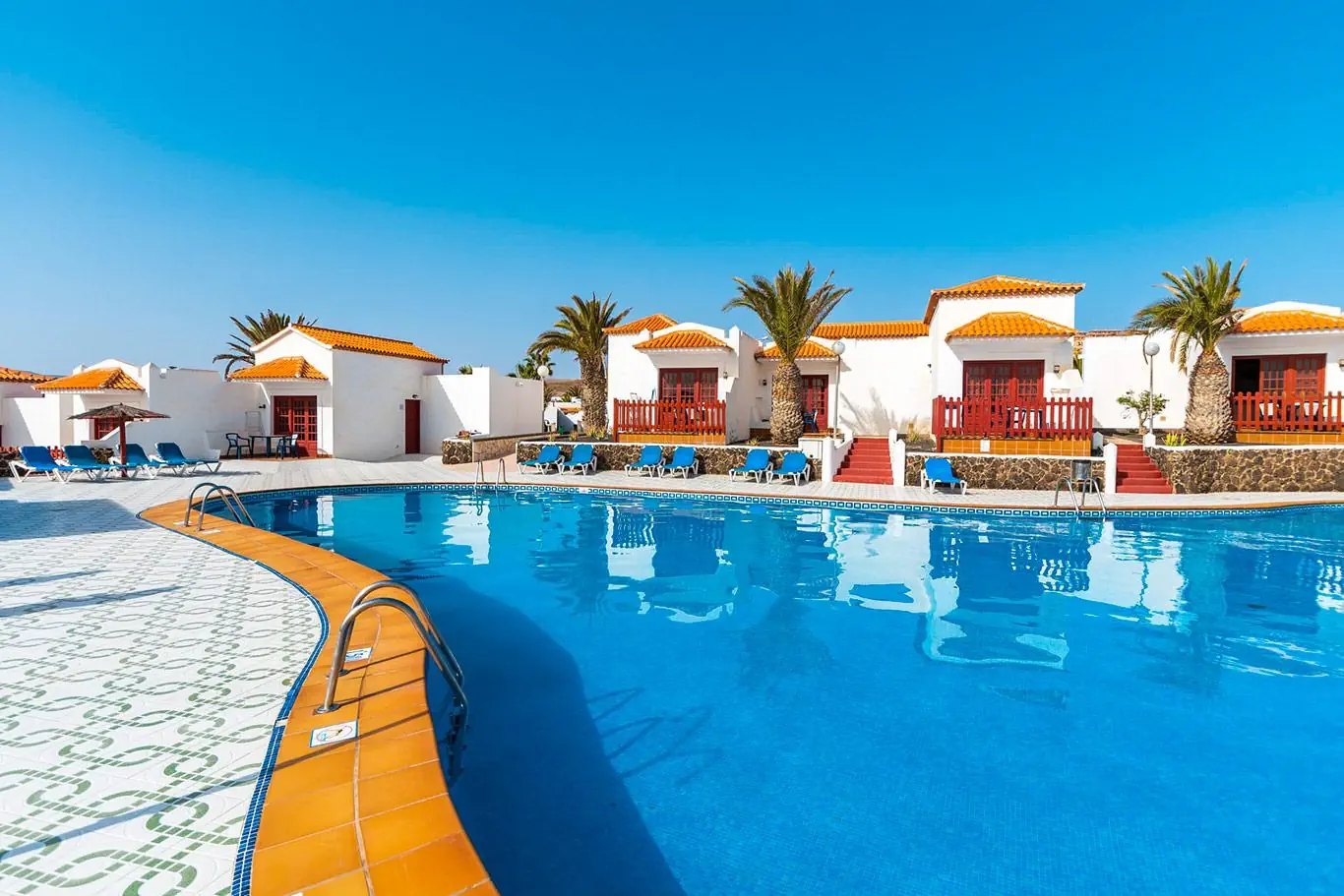 Bungalows Castillo Club Lake