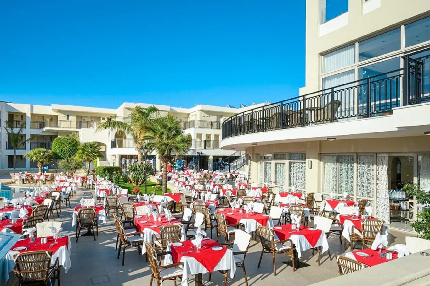 HOTEL Vantaris Garden