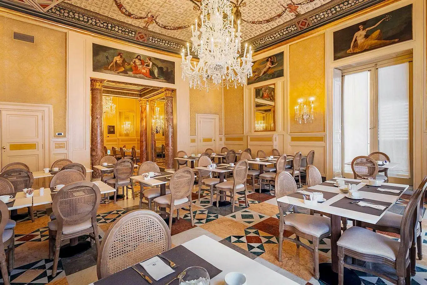 Eurostars Centrale Palace - zdjęcie 10