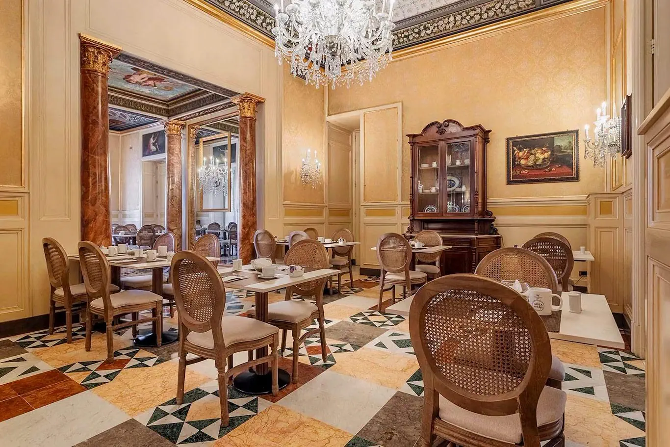 Eurostars Centrale Palace - zdjęcie 11