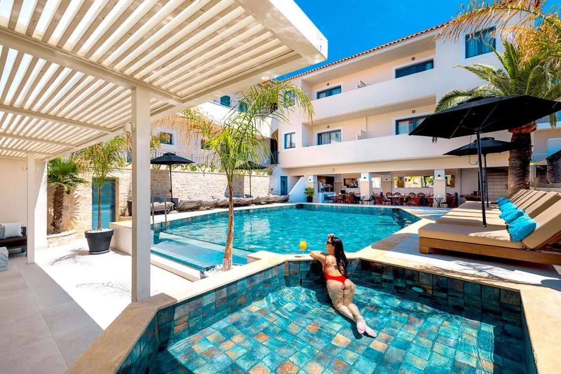HOTEL La Stella Suites