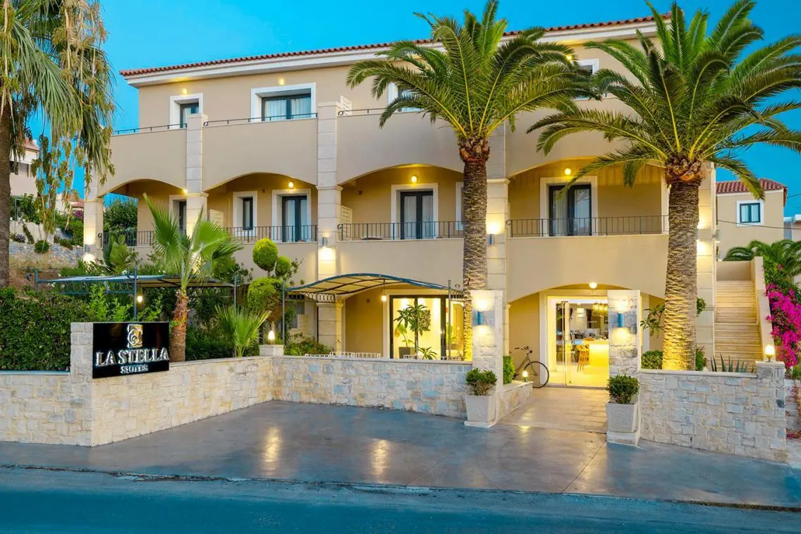 HOTEL La Stella Suites