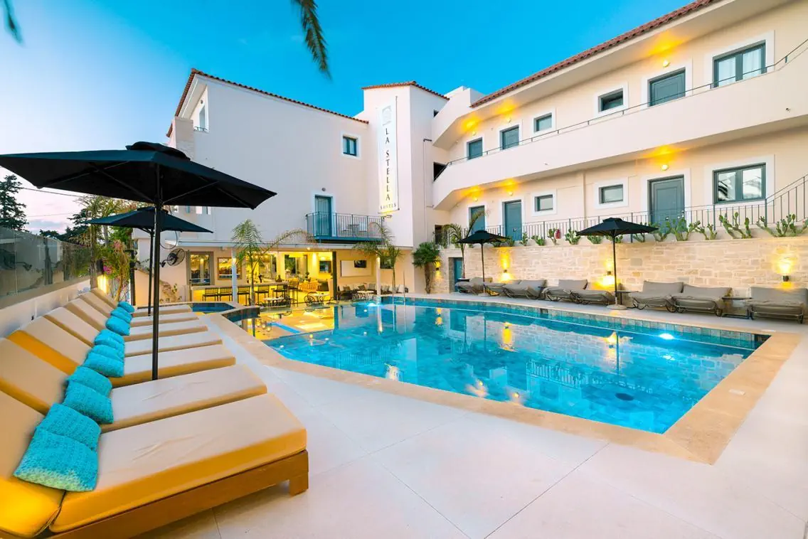 HOTEL La Stella Suites