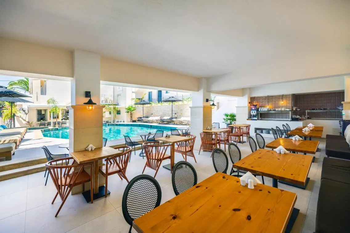 HOTEL La Stella Suites