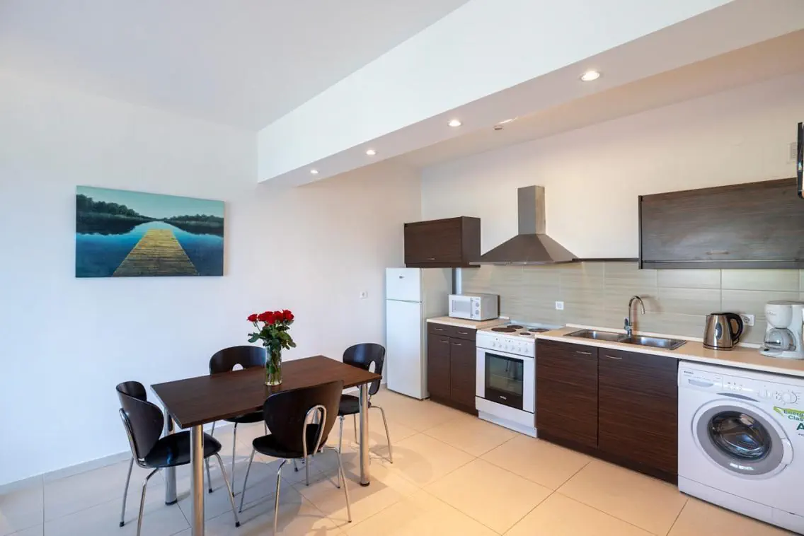 HOTEL La Stella Suites