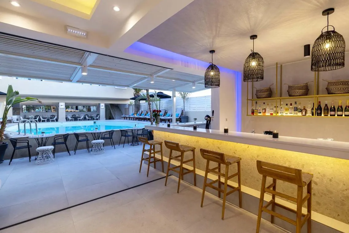 HOTEL La Stella Suites