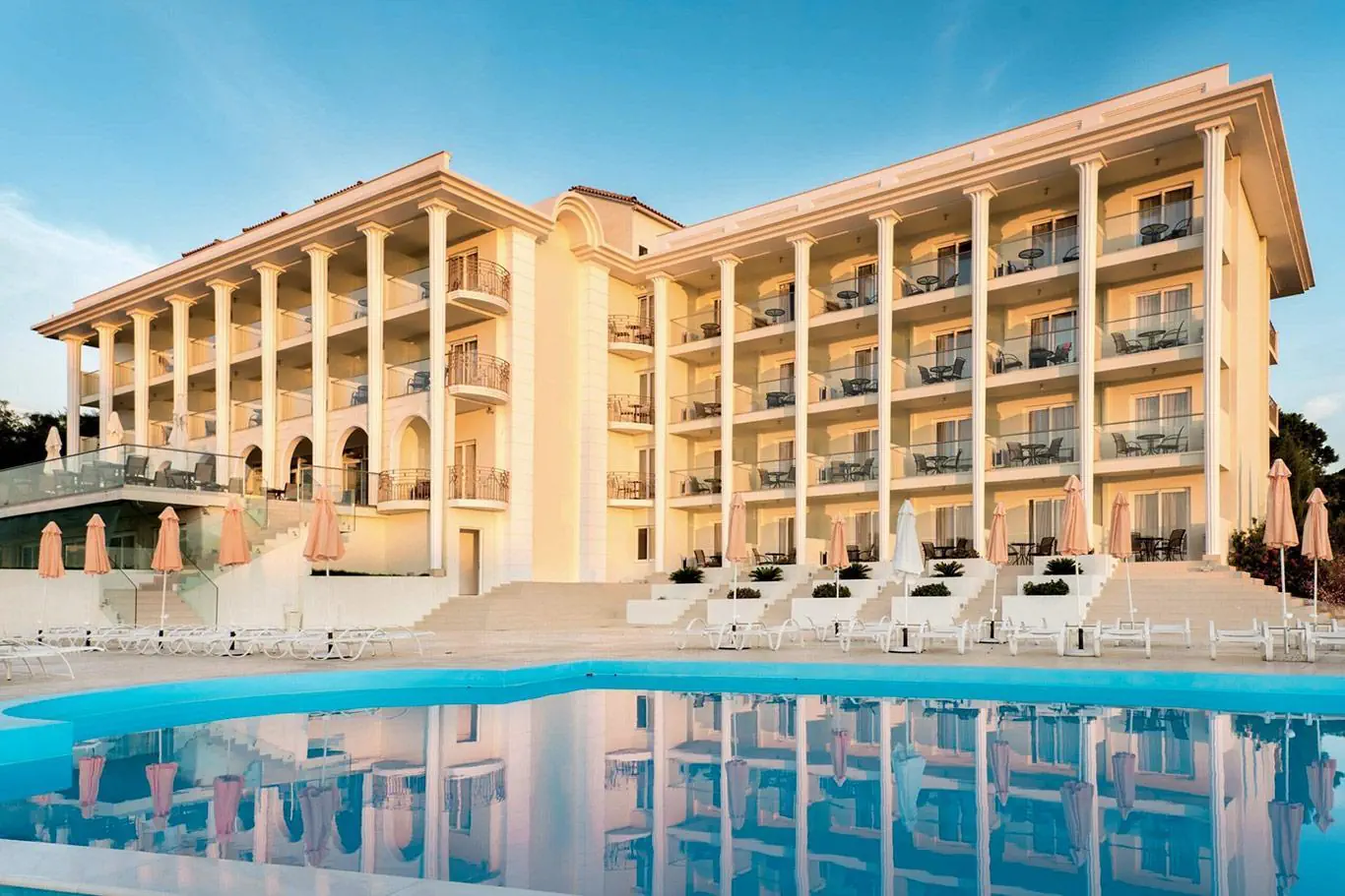 HOTEL Avalon Palace Hotel