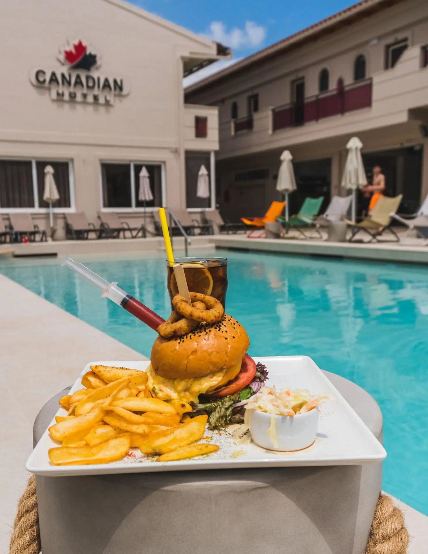 HOTEL Canadian Hotel