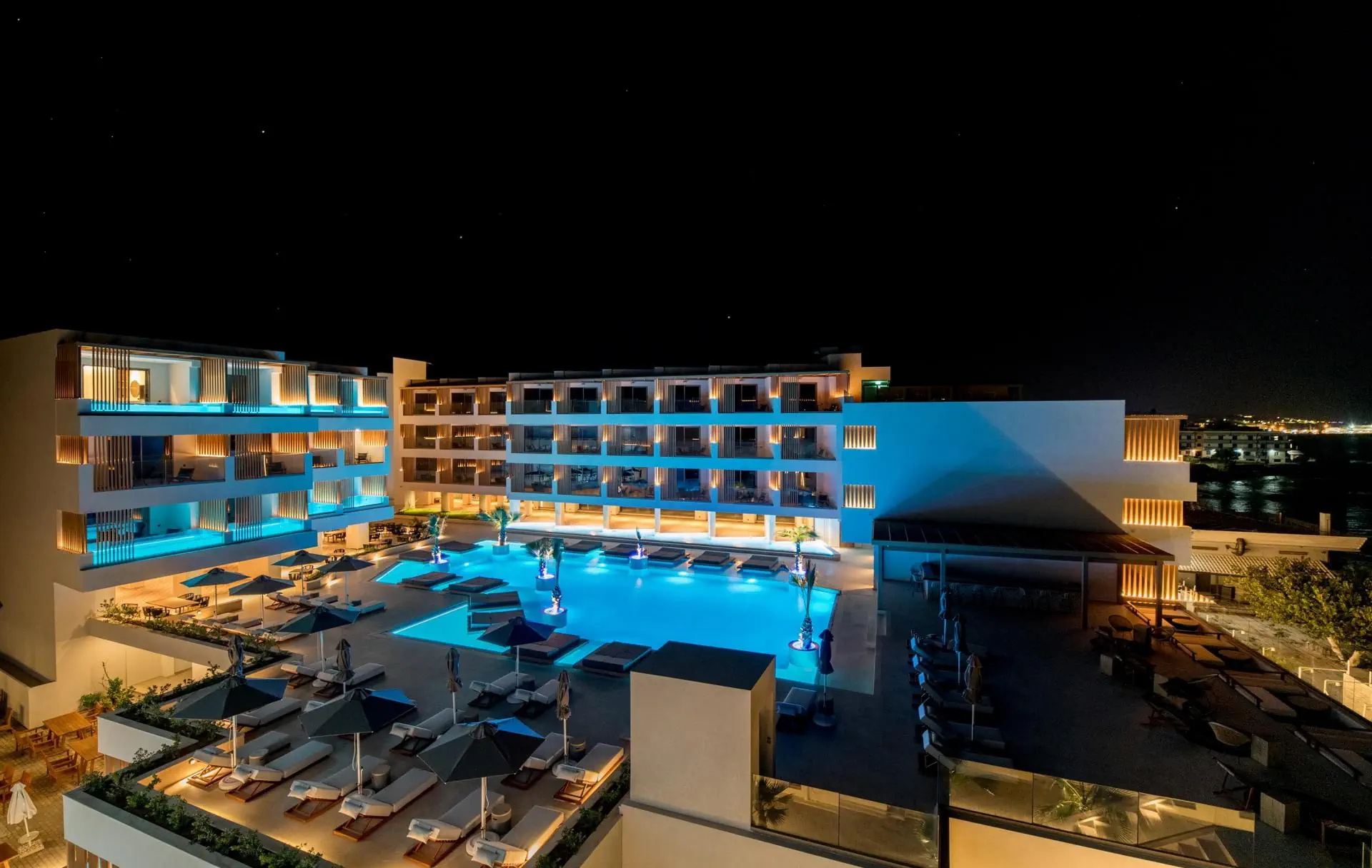 HOTEL AKASHA BEACH HOTEL & SPA