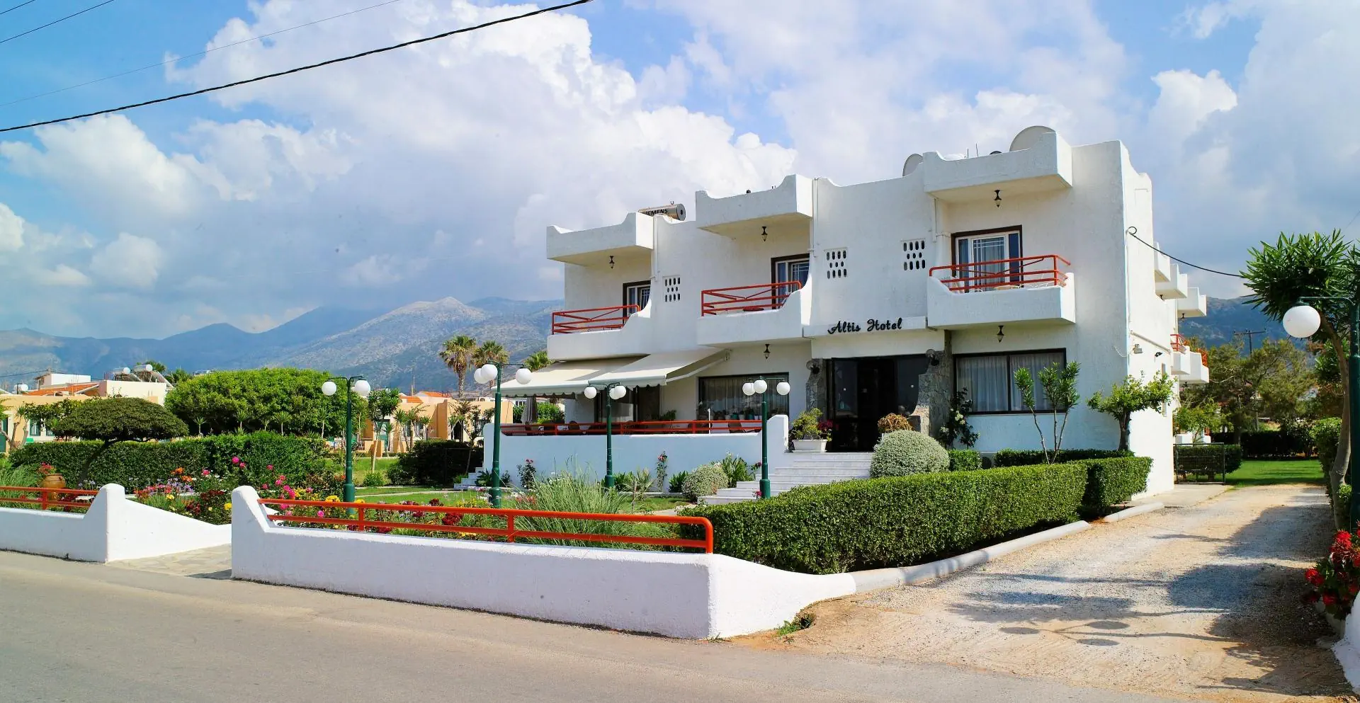 ALTIS HOTEL