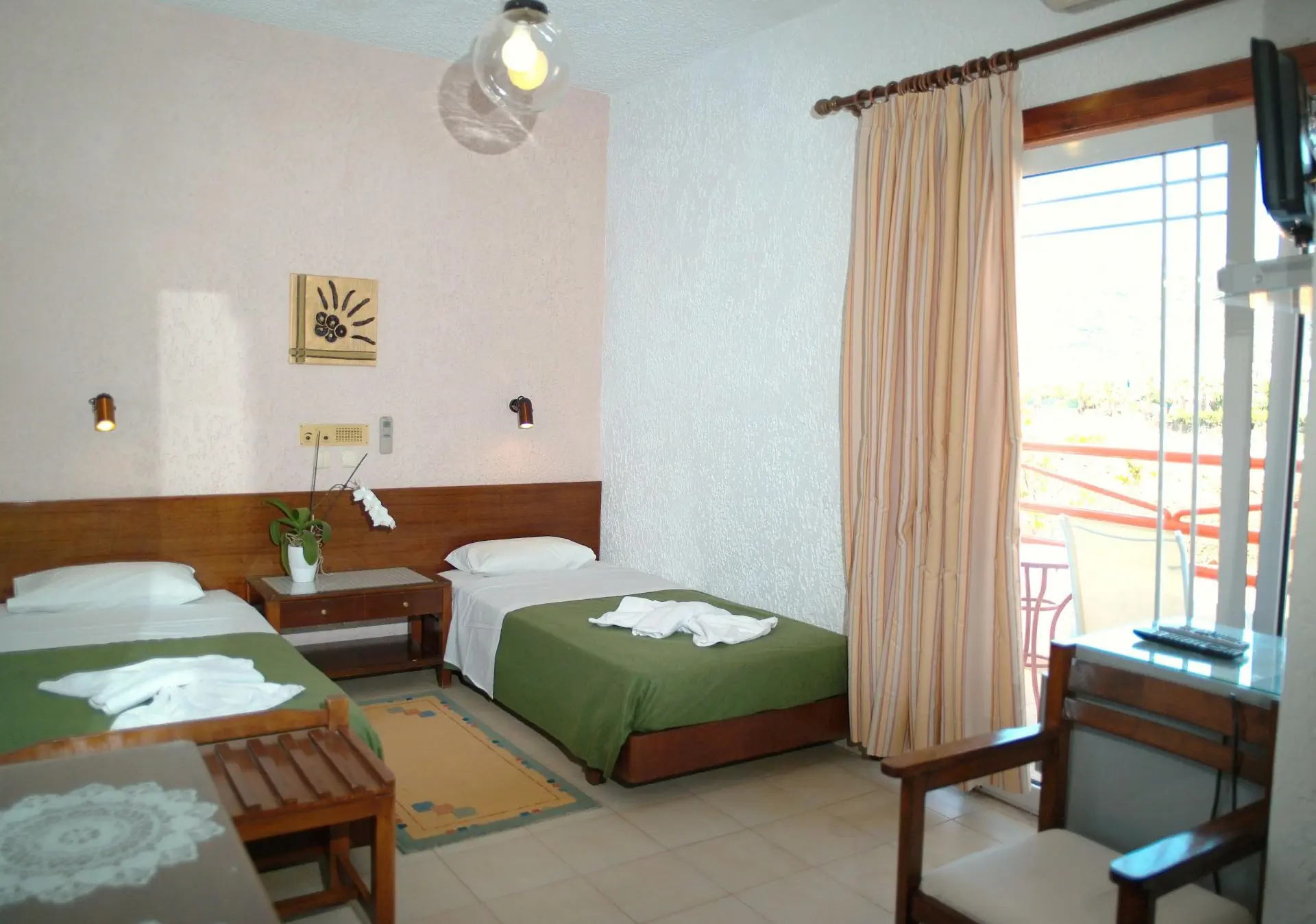 HOTEL ALTIS HOTEL