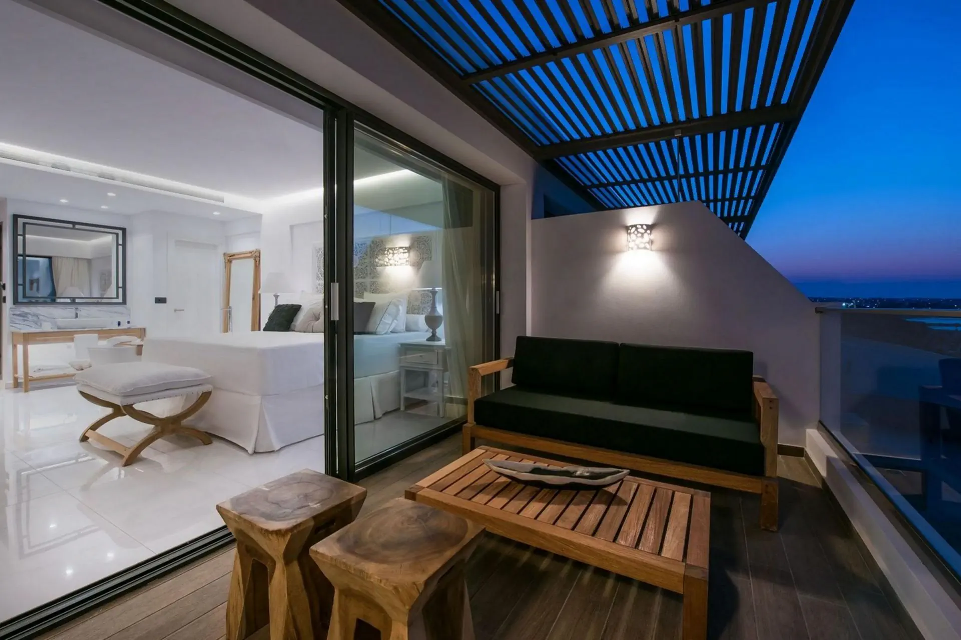 HOTEL ABATON ISLAND RESORT & SPA