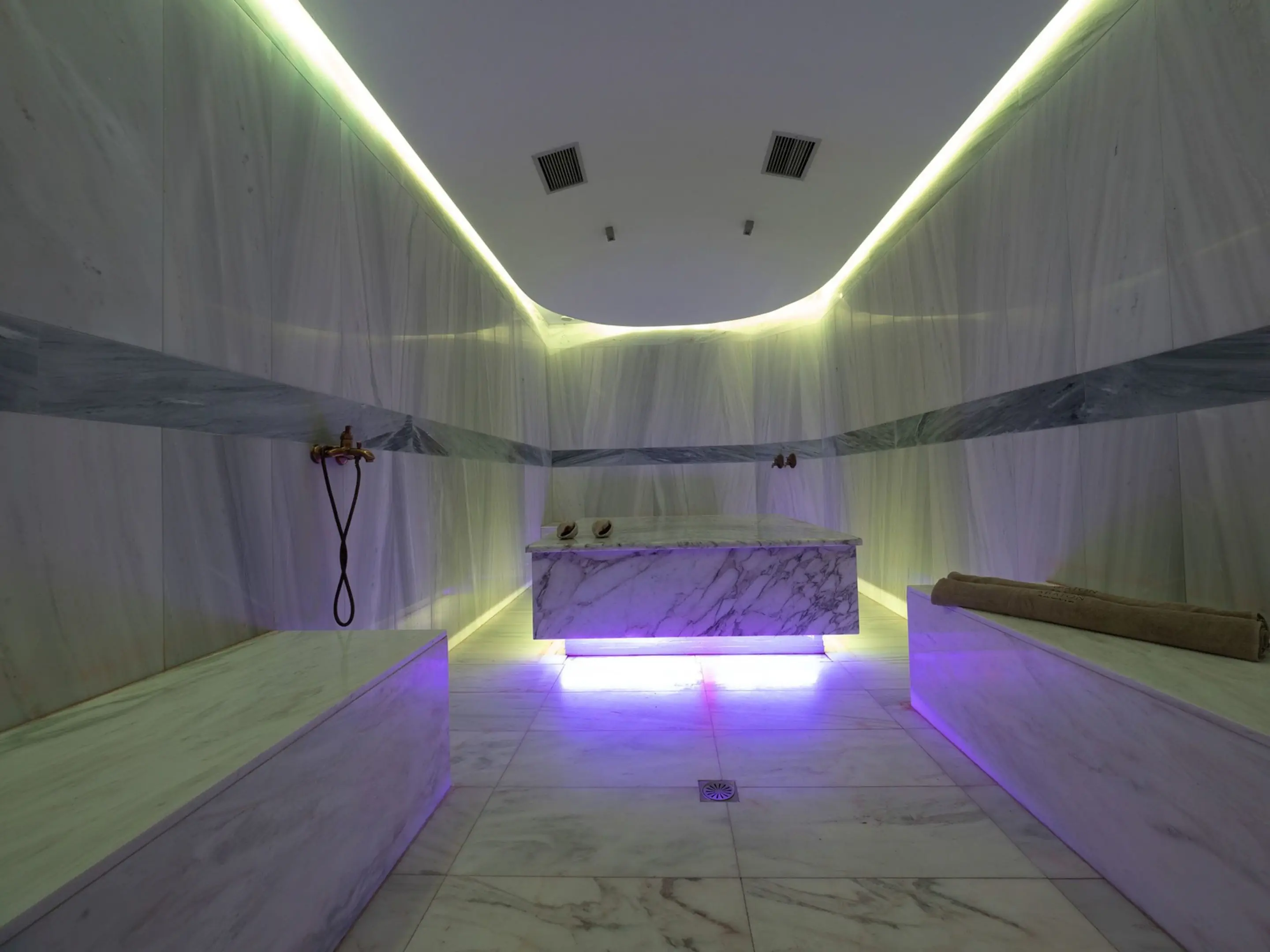 ABATON ISLAND RESORT & SPA