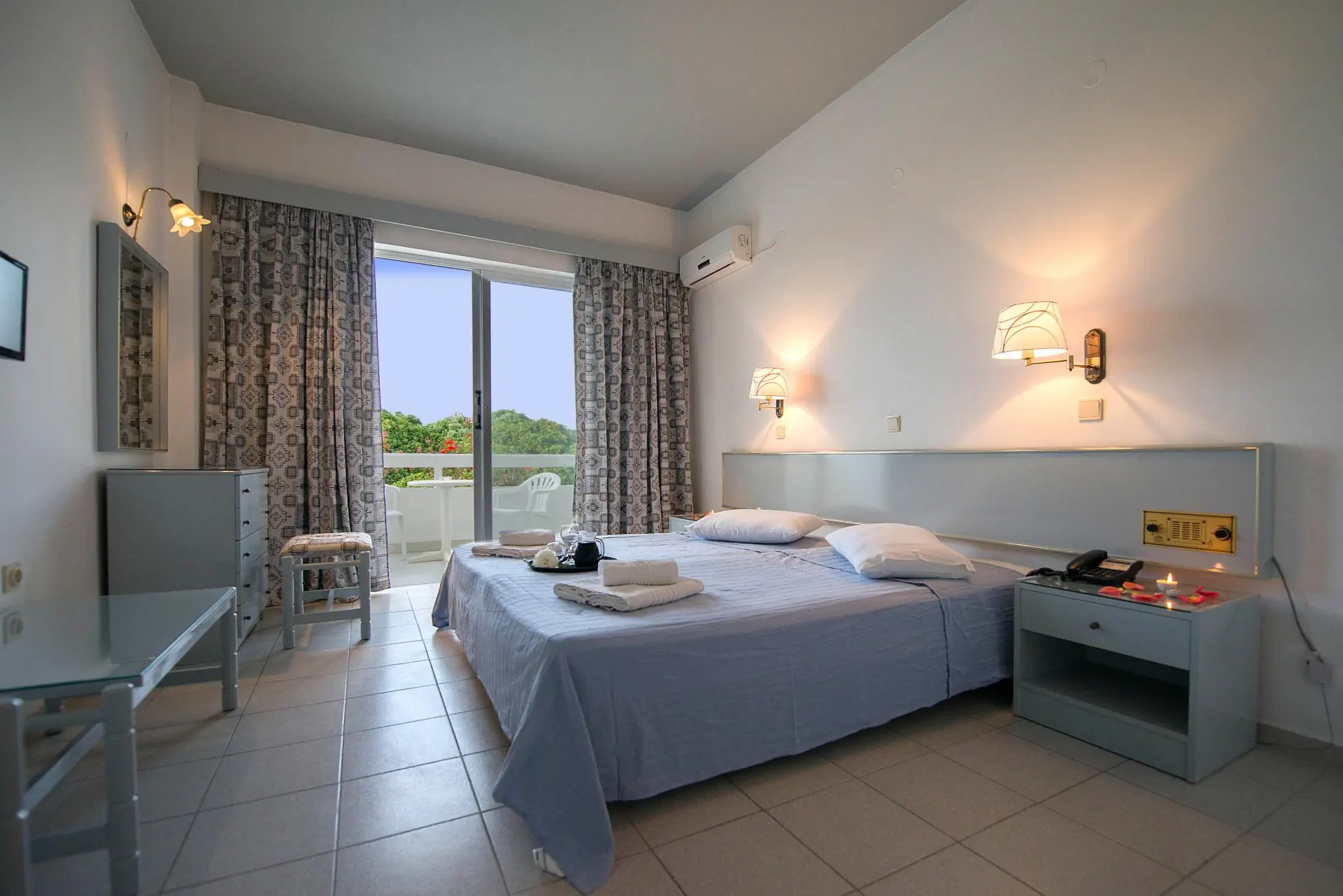 HOTEL HAPPY DAYS ADULTS ONLY