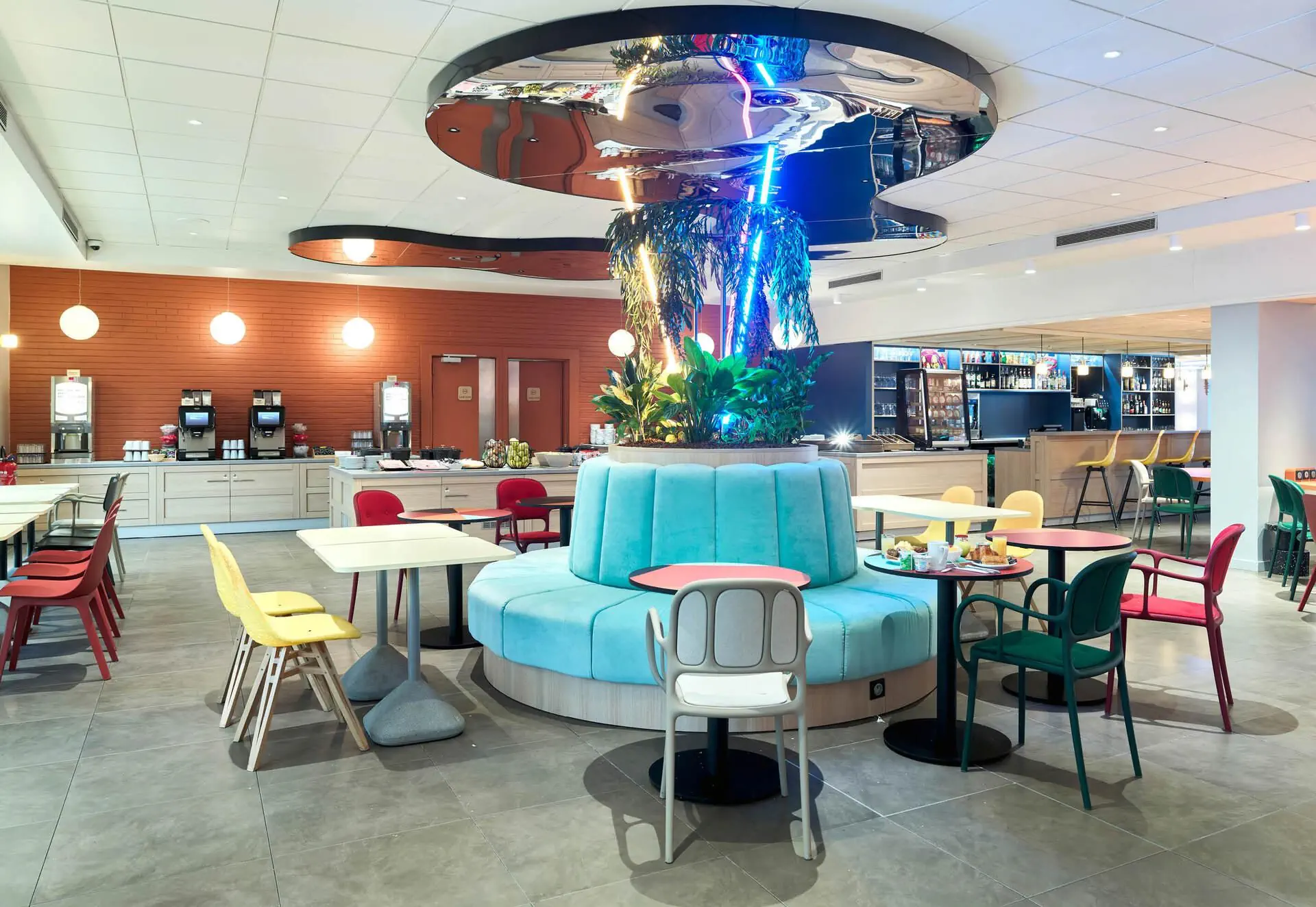 HOTEL B&B Hotel Paris 17 Batignolles