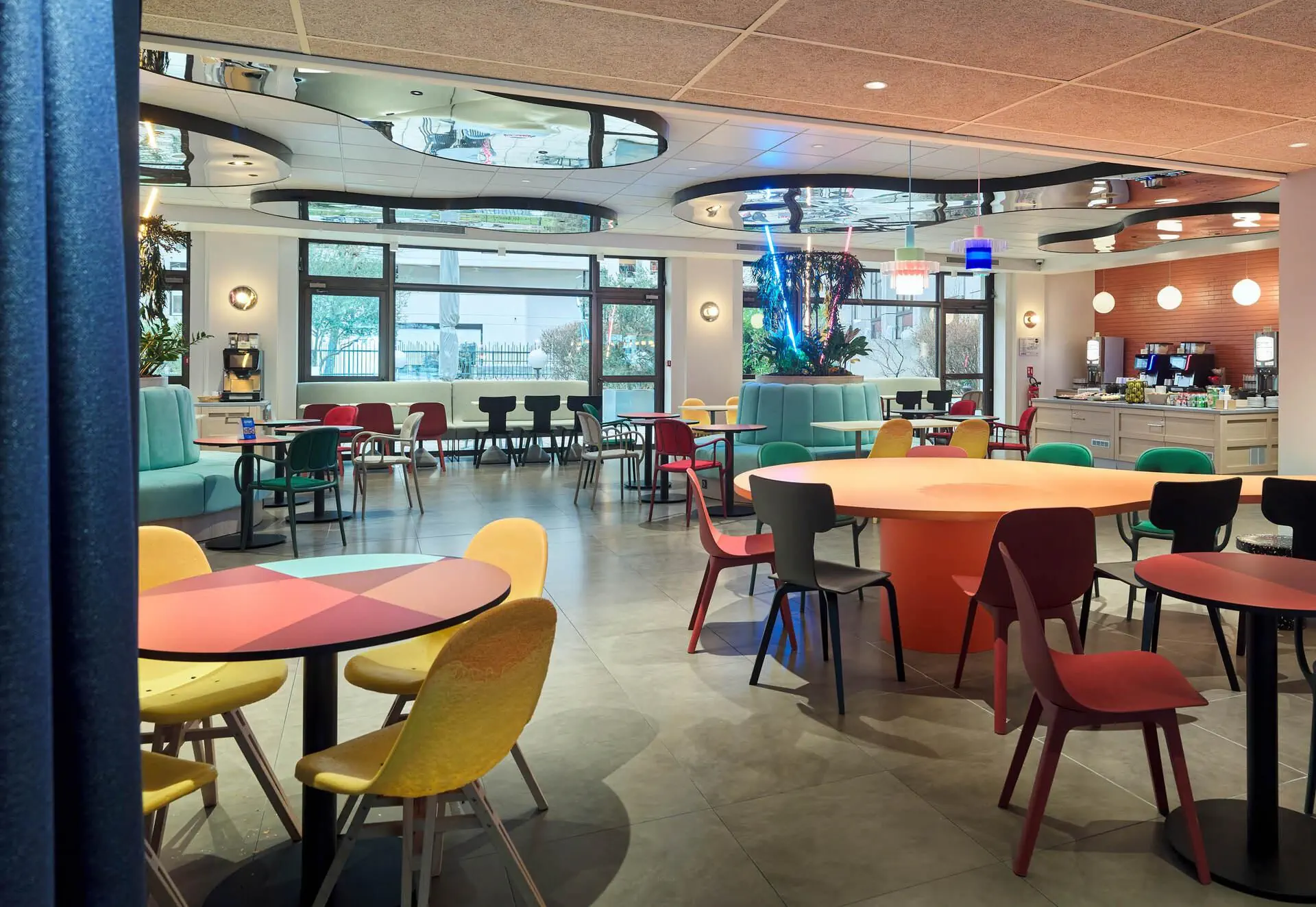 HOTEL B&B Hotel Paris 17 Batignolles