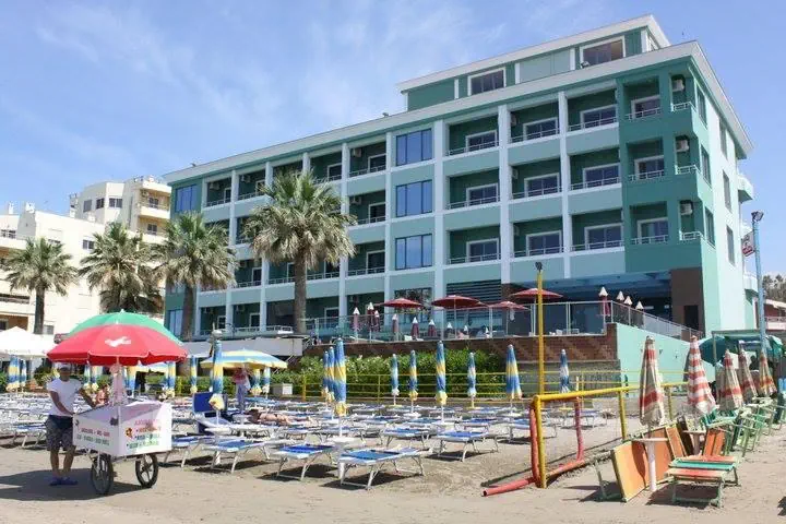 Vivas Hotel & Spa