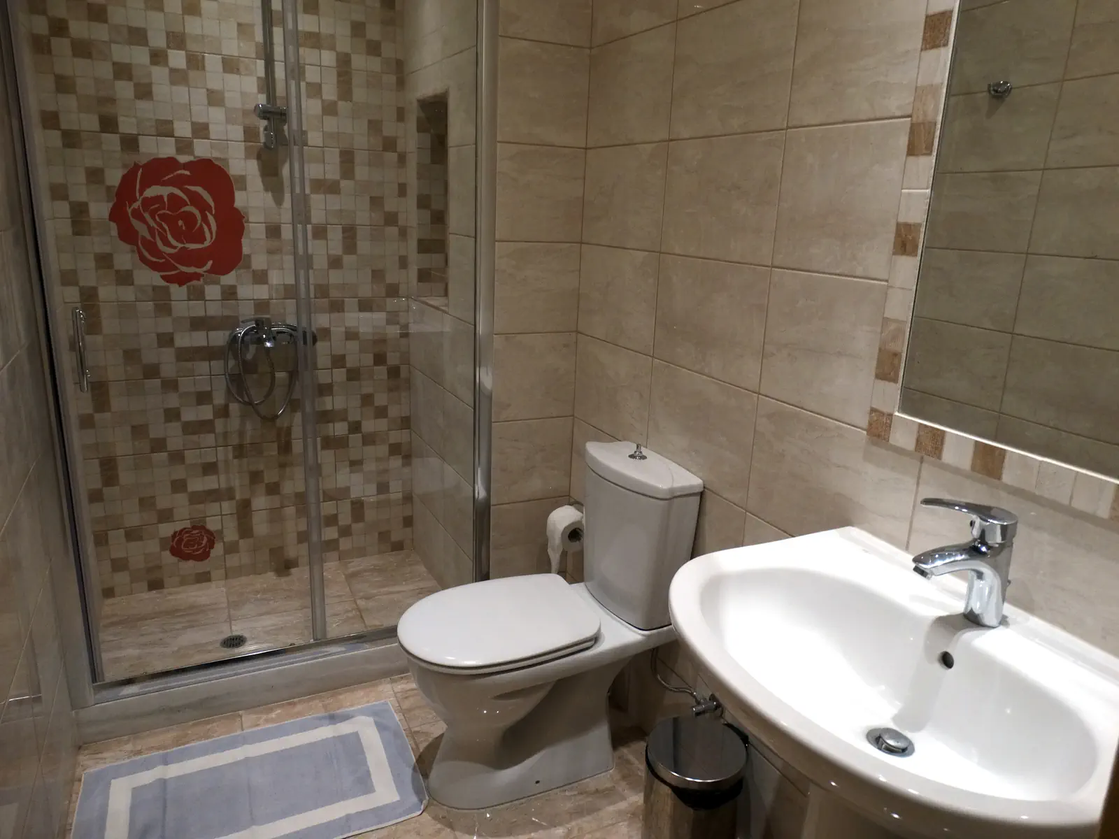 Makis Louvlis Apartments - zdjęcie 6