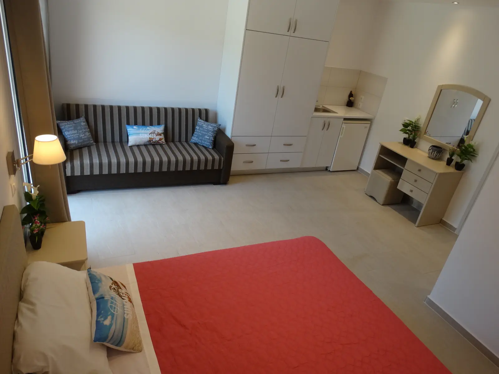 Makis Louvlis Apartments - zdjęcie 3