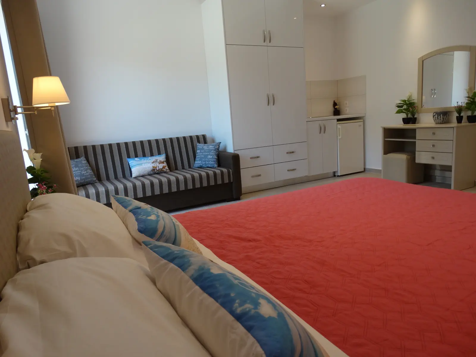 Makis Louvlis Apartments - zdjęcie 8