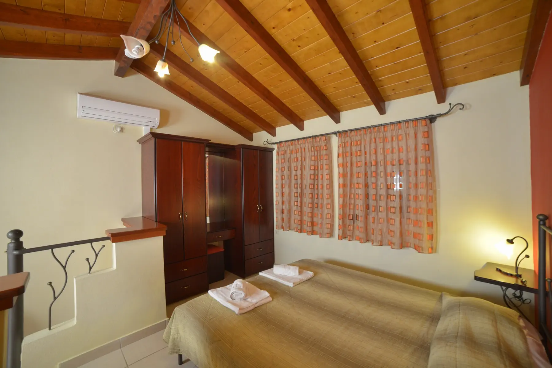 Megali Luxuries