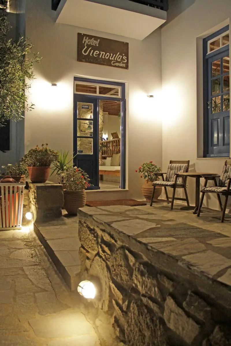 HOTEL Vienoulas Garden