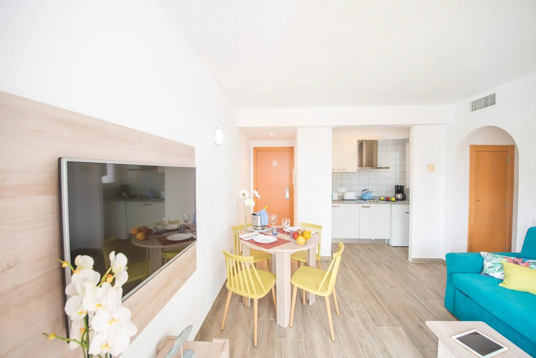 HOTEL FlipFlop Surfing Playa Apartments