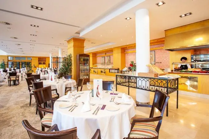 HOTEL Grupotel Playa de Palma Suites and Spa