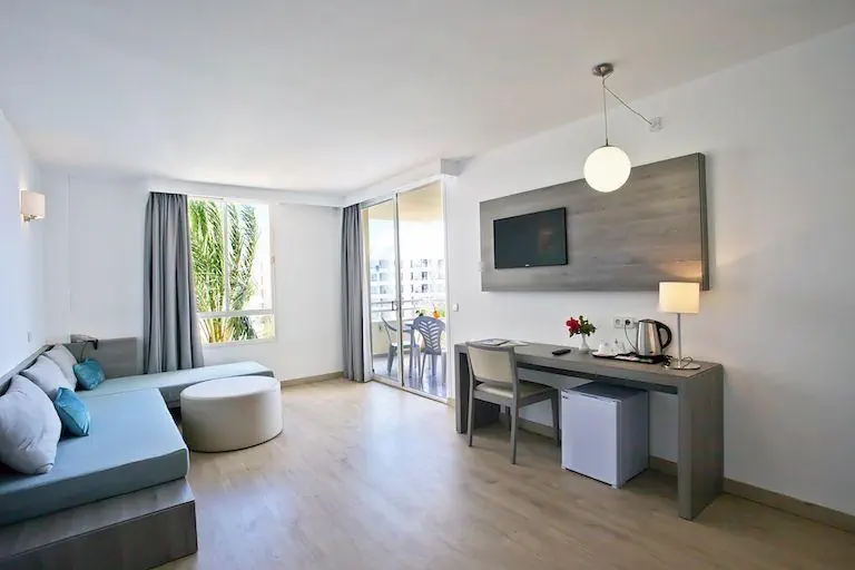 HOTEL Playa Dorada - EXIM OL