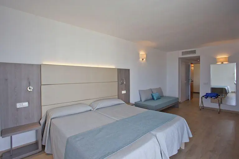 HOTEL Playa Dorada - EXIM OL