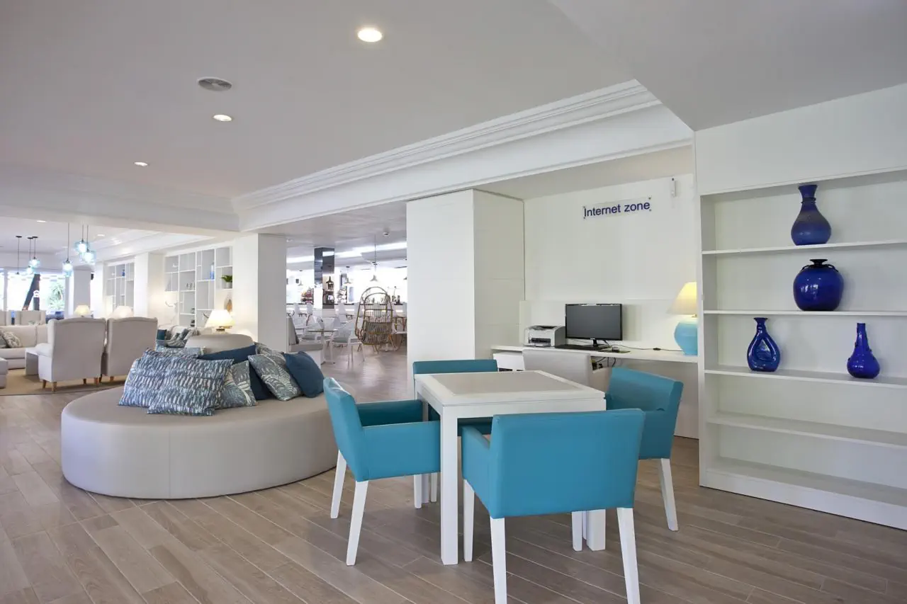 Bahia de Alcudia Hotel & Spa