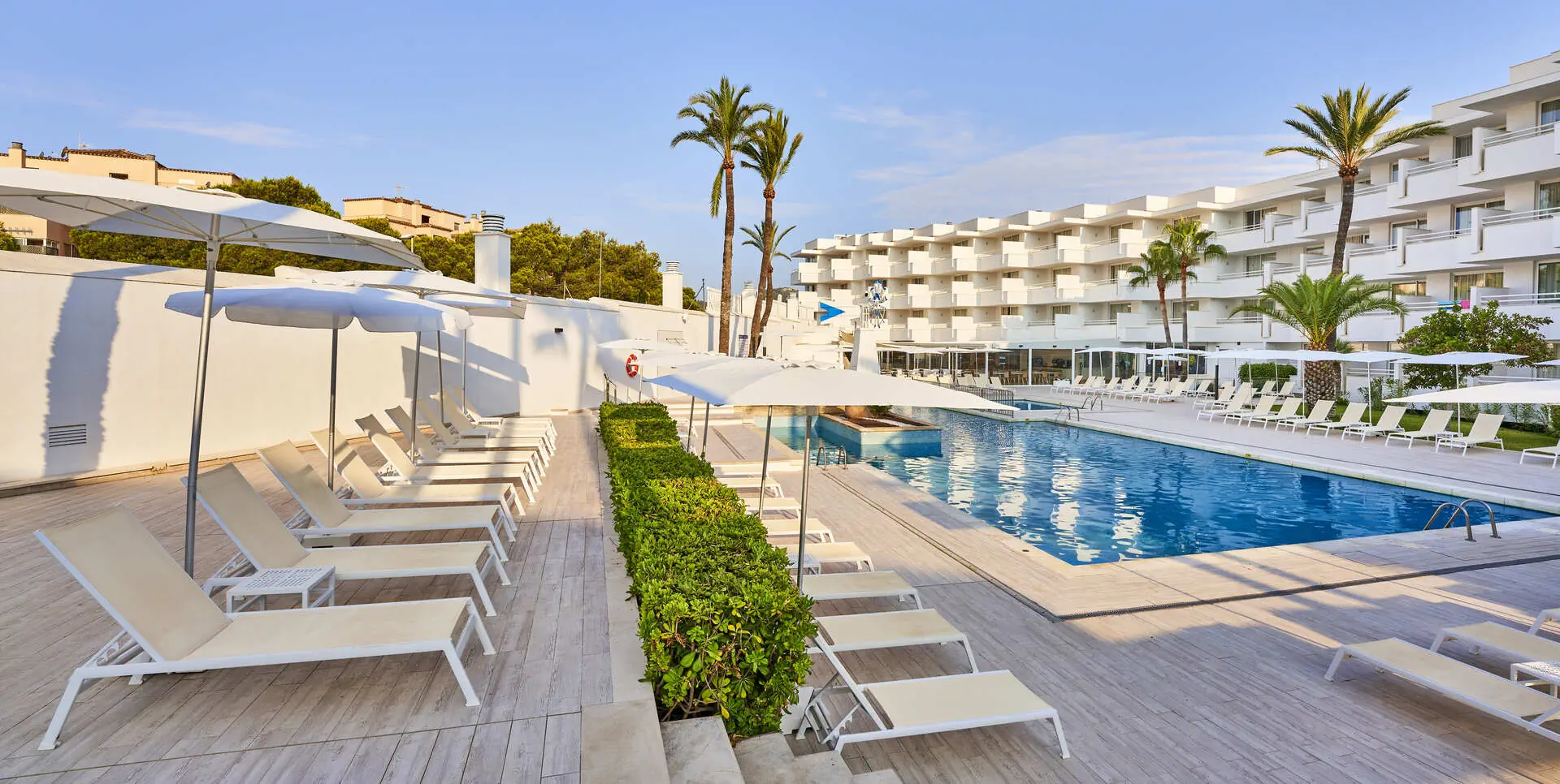 Globales Cala Bona Suites (ex Som Llevant Suites) - zdjęcie 34