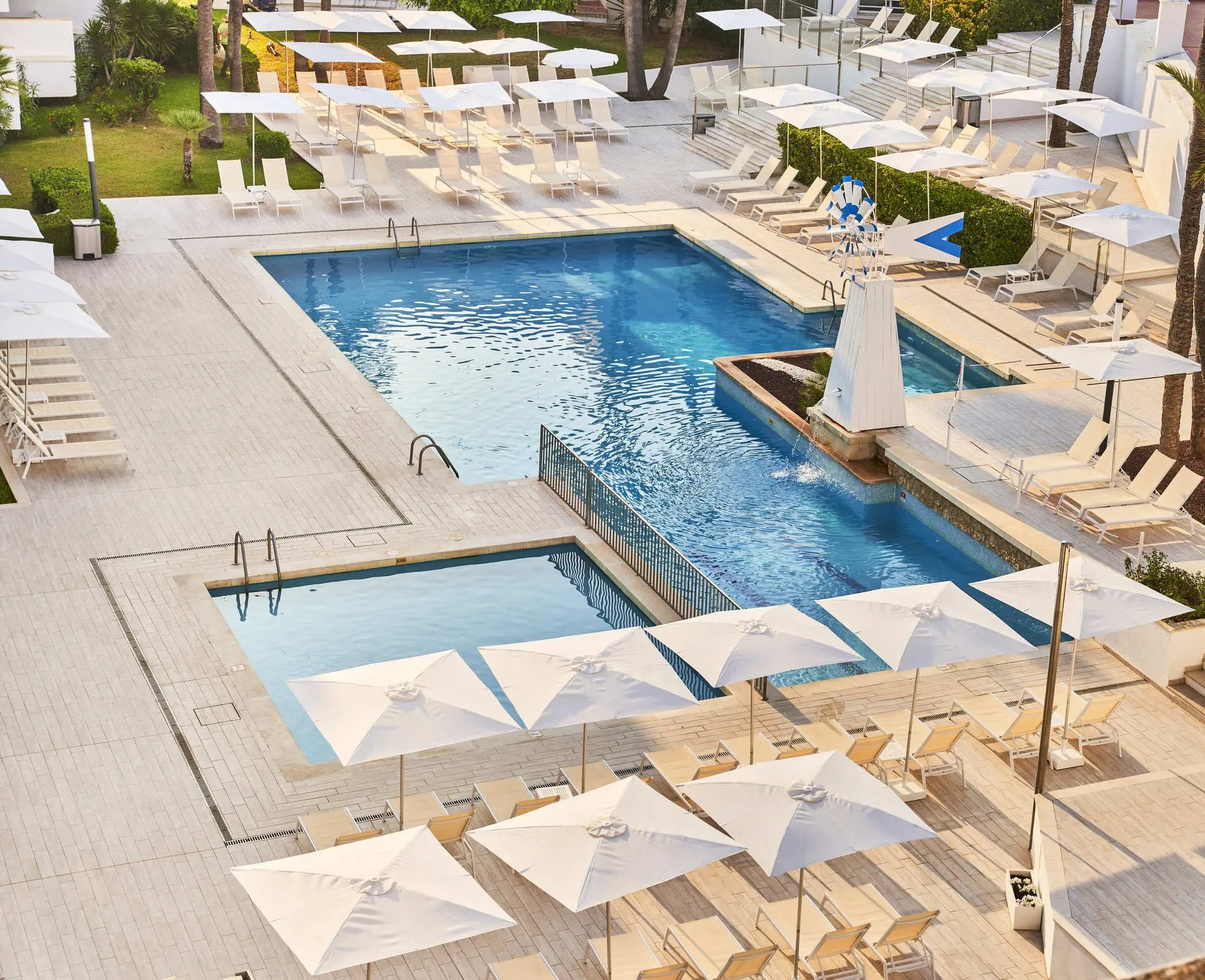 Globales Cala Bona Suites (ex Som Llevant Suites) - zdjęcie 35