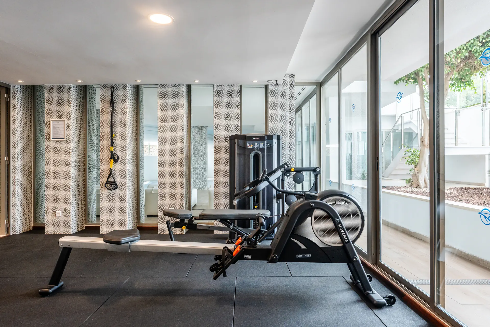 Globales Cala Bona Suites (ex Som Llevant Suites) - zdjęcie 28