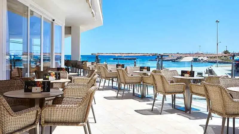 HOTEL Perla Universal Hotel