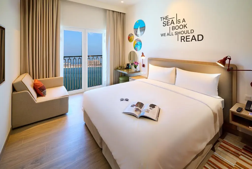 HOTEL Rove Al Marjan Island