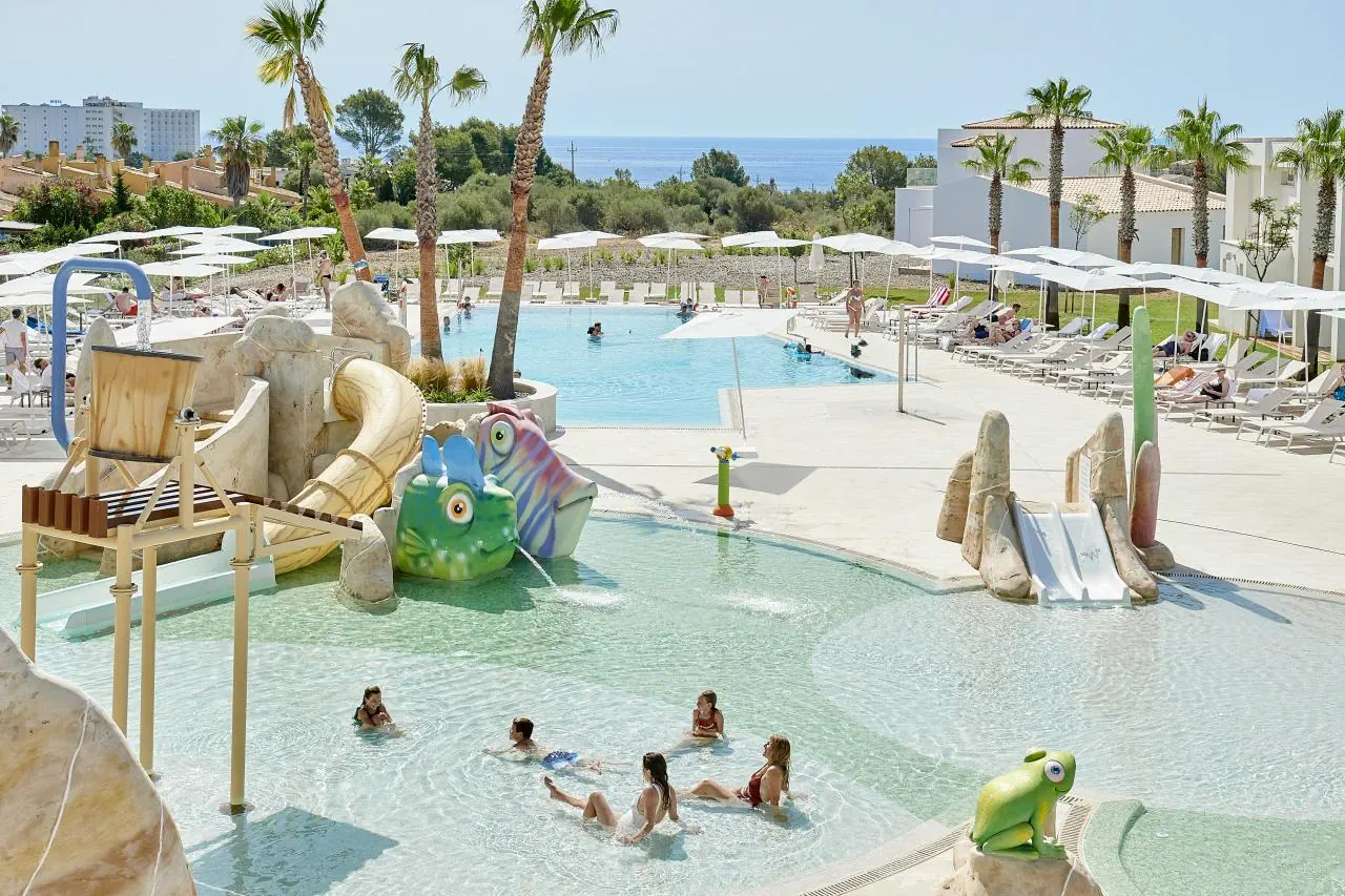 HOTEL IBEROSTAR WAVES CALA DOMINGOS