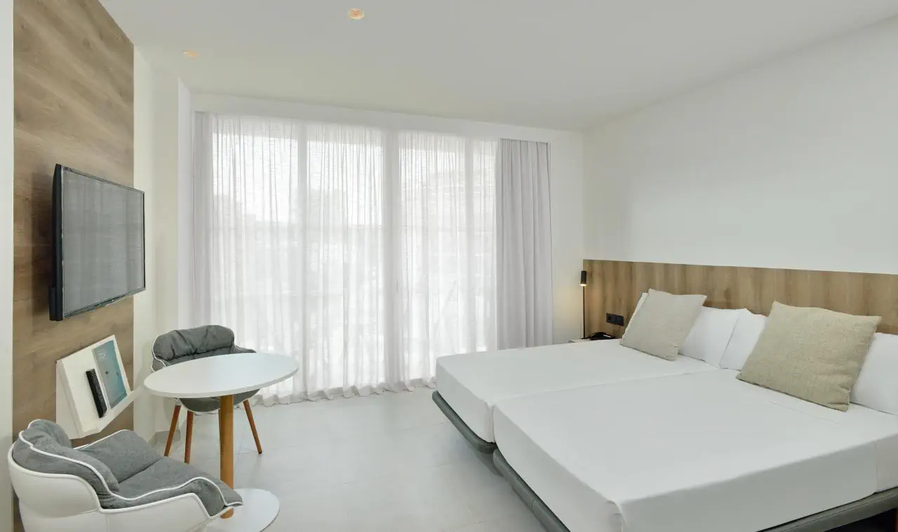 Innside Calvia Beach - zdjęcie 18