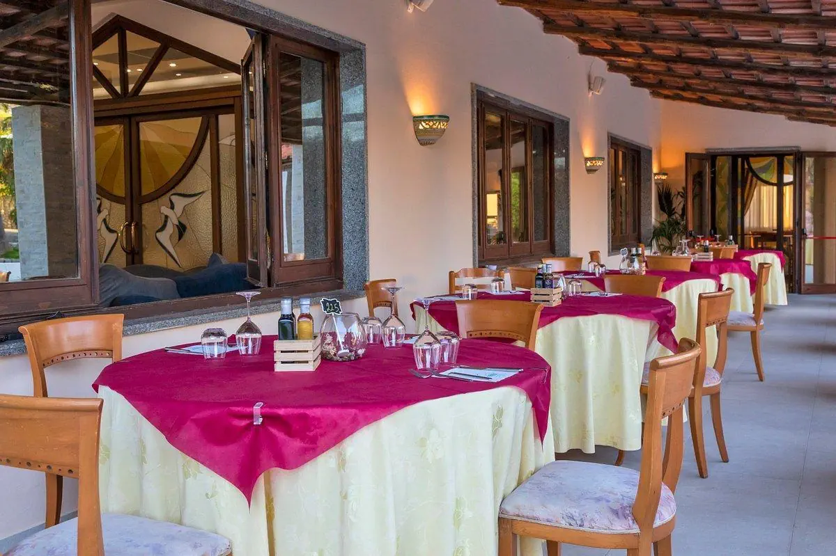 HOTEL Hotel Calabrisella