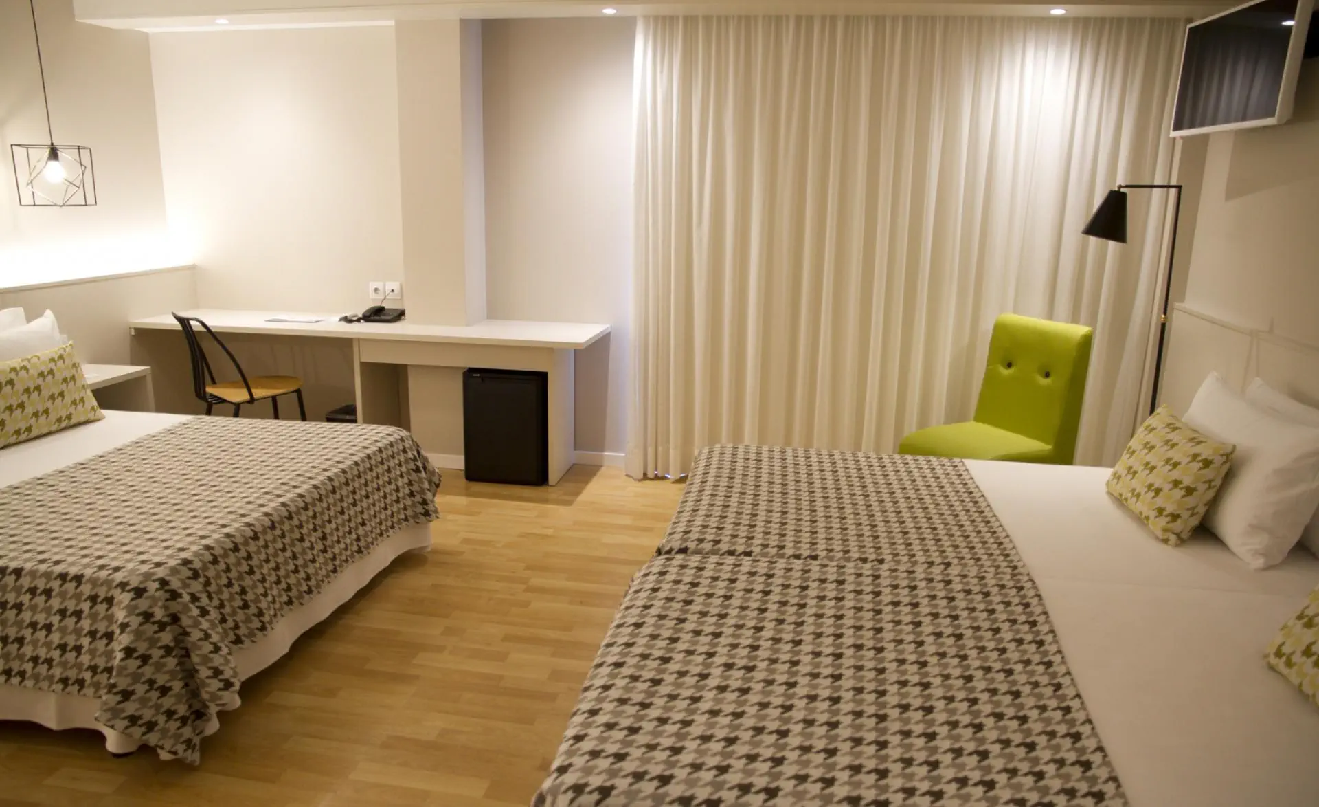 HOTEL ALEGRIA PLAZA PARIS HOTEL ****