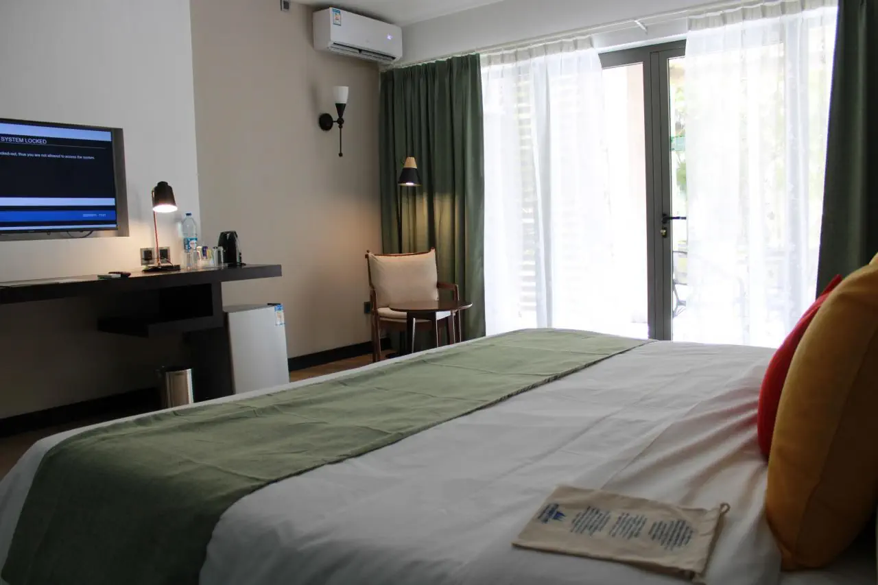 HOTEL Crystals Beach Resort Belle Mare - by Radisson