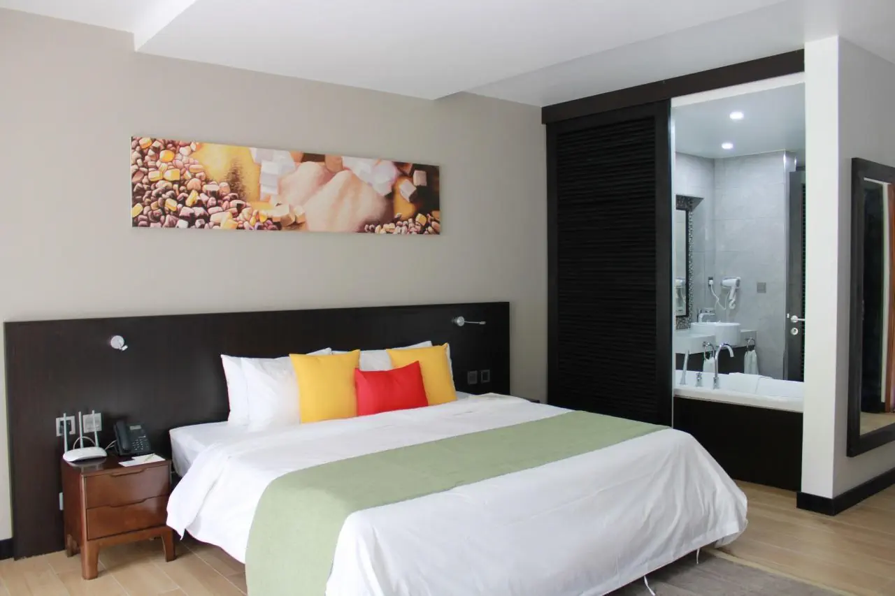 HOTEL Crystals Beach Resort Belle Mare - by Radisson