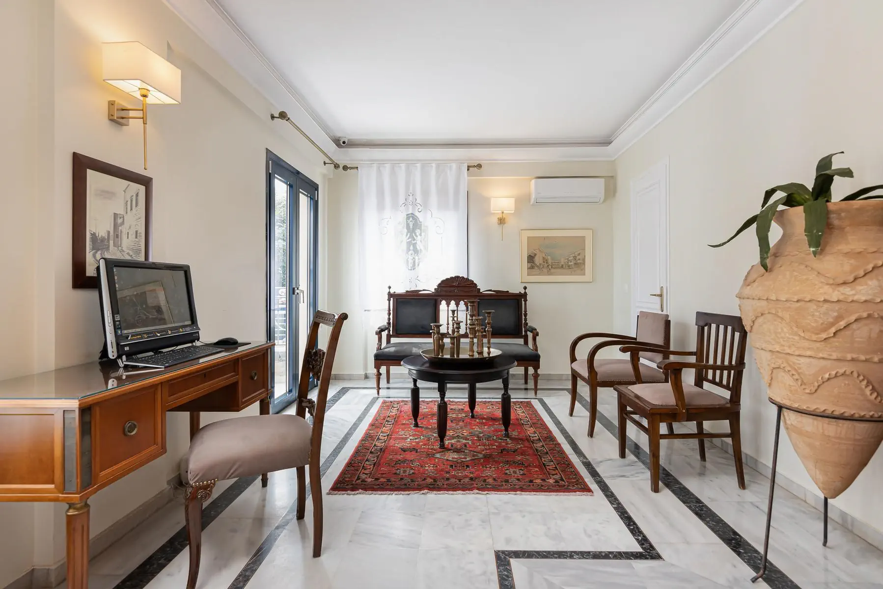 HOTEL Nami Hotel & Suites