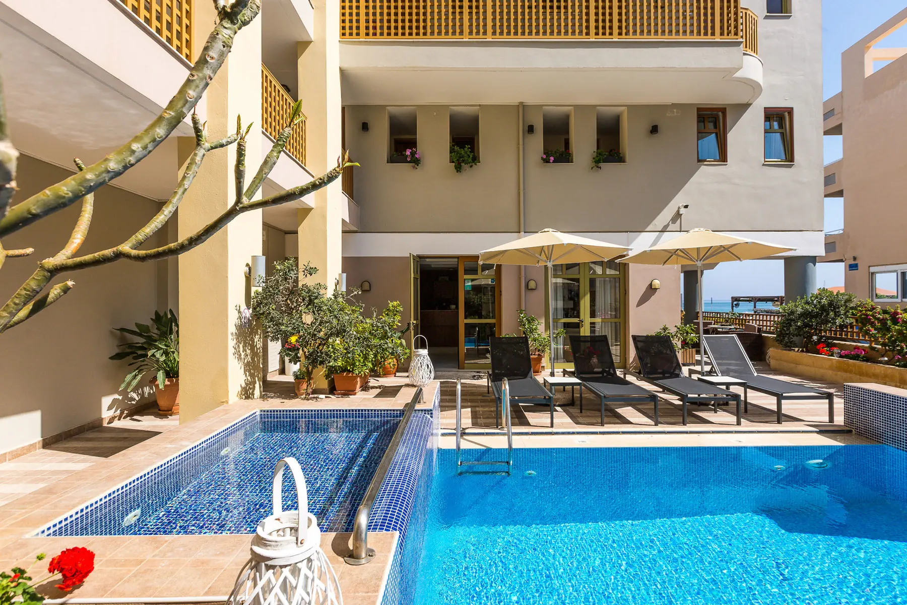Ammos Suites
